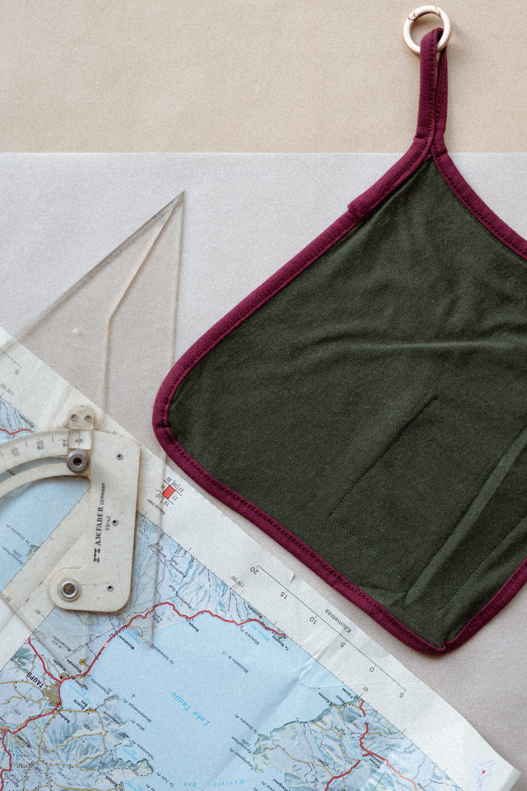 Lens Keeper NO.01 | Olive / Plum